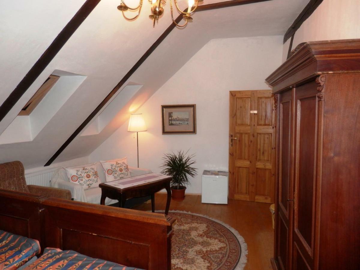 Apartmany U Sv. Floriana Slavonice Bagian luar foto